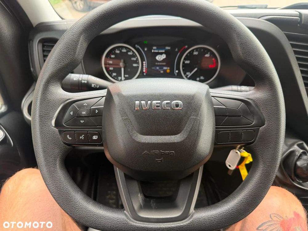 Iveco Daily 35S16, 2.3 160KM, L4H2, Niski przebieg, Bardzo zadbany - 22