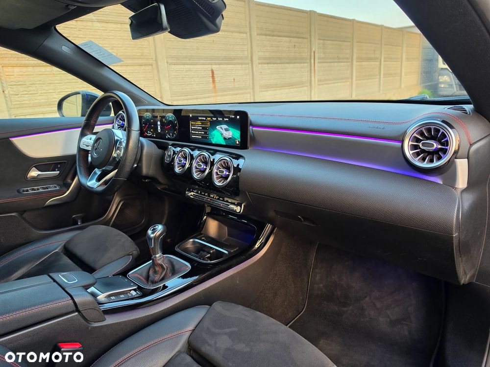 Mercedes-Benz CLA 180 AMG Line - 12