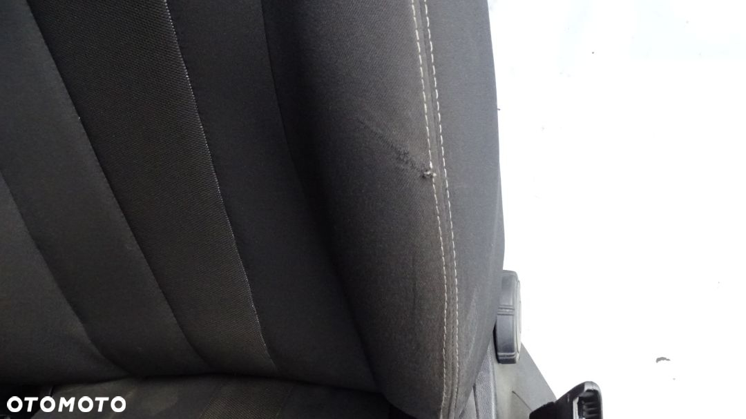FOTELE PRZEDNIE RENAULT LAGUNA III 2.0DCI - 4