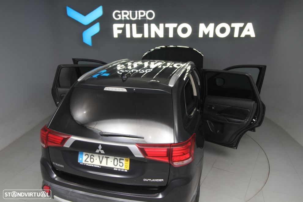 Mitsubishi Outlander 2.2 DI-D Intense+ - 10