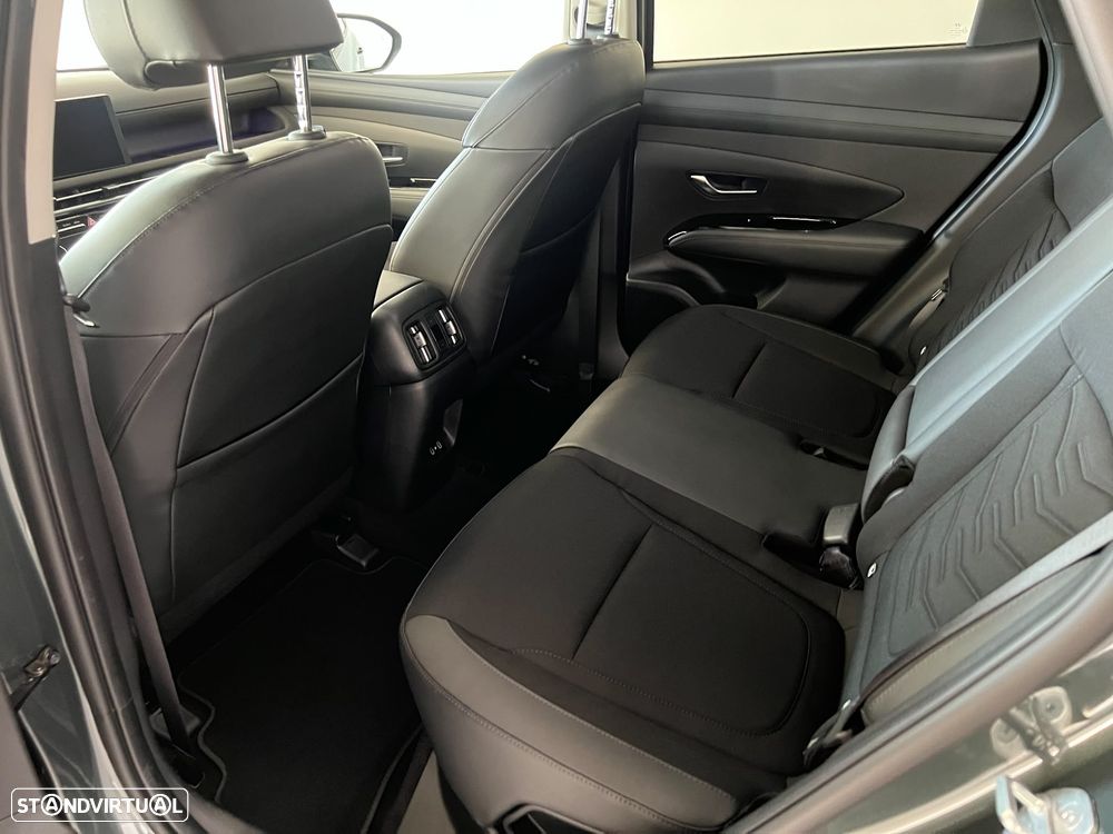 Hyundai Tucson 1.6 T-GDI PHEV e-Vanguard - 12