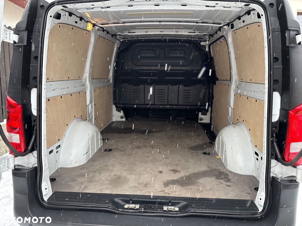 Mercedes-Benz Vito - 20