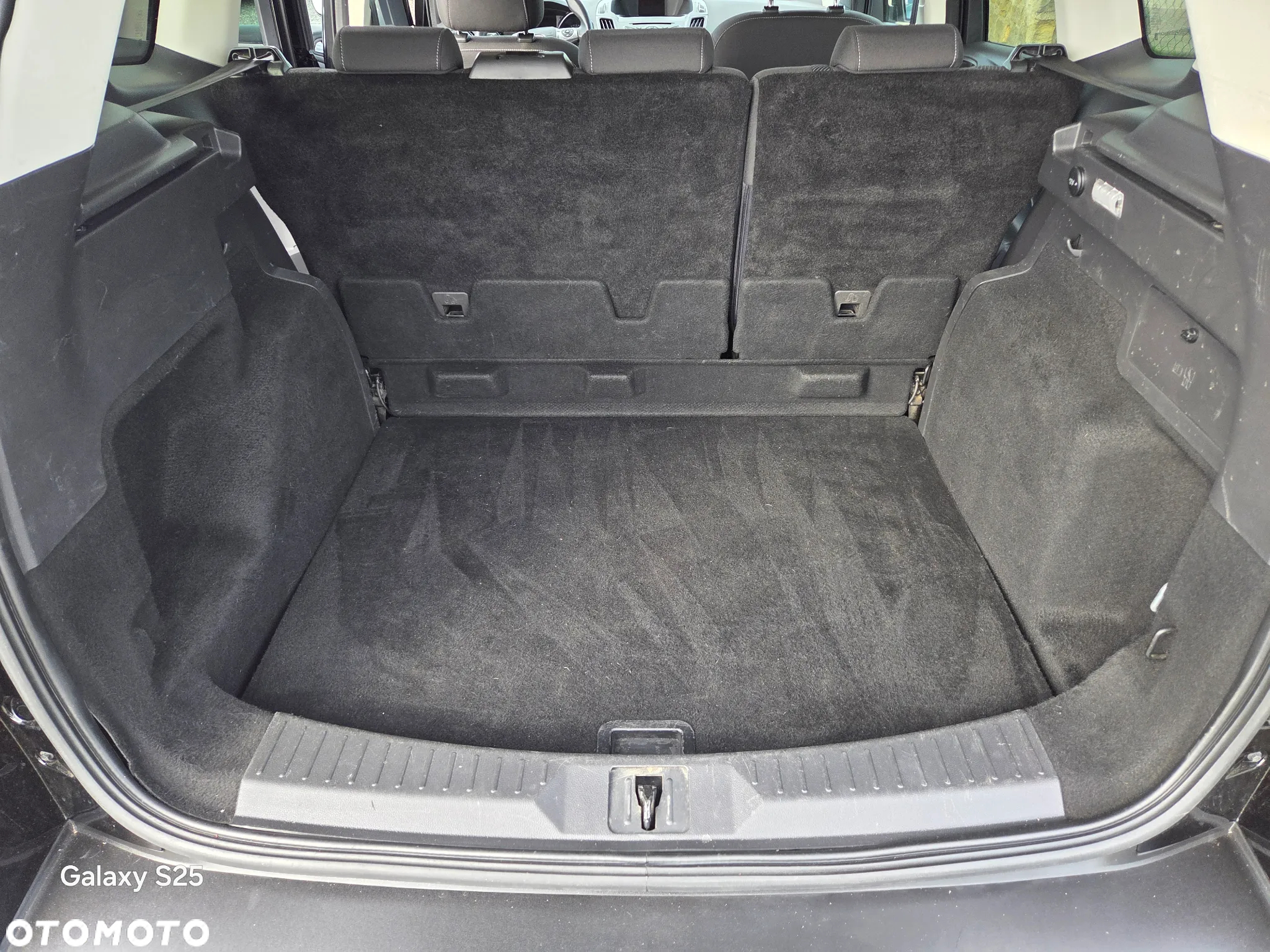 Ford Kuga - 12
