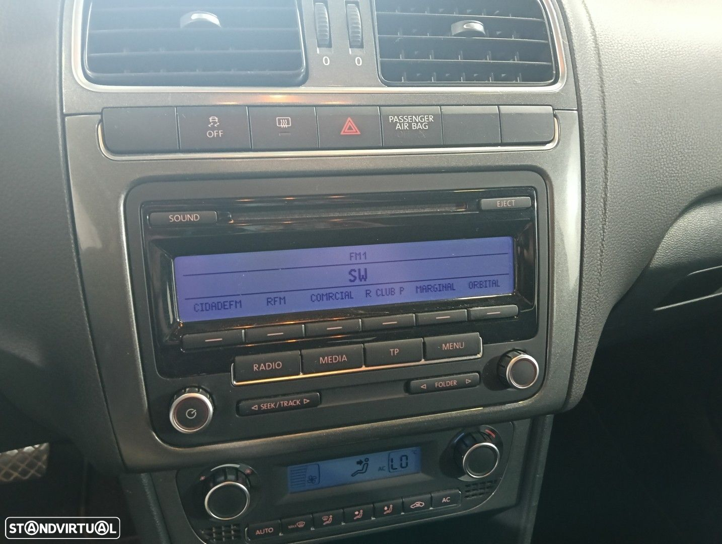 VW Polo 1.6 TDI Hightine DSG - 22