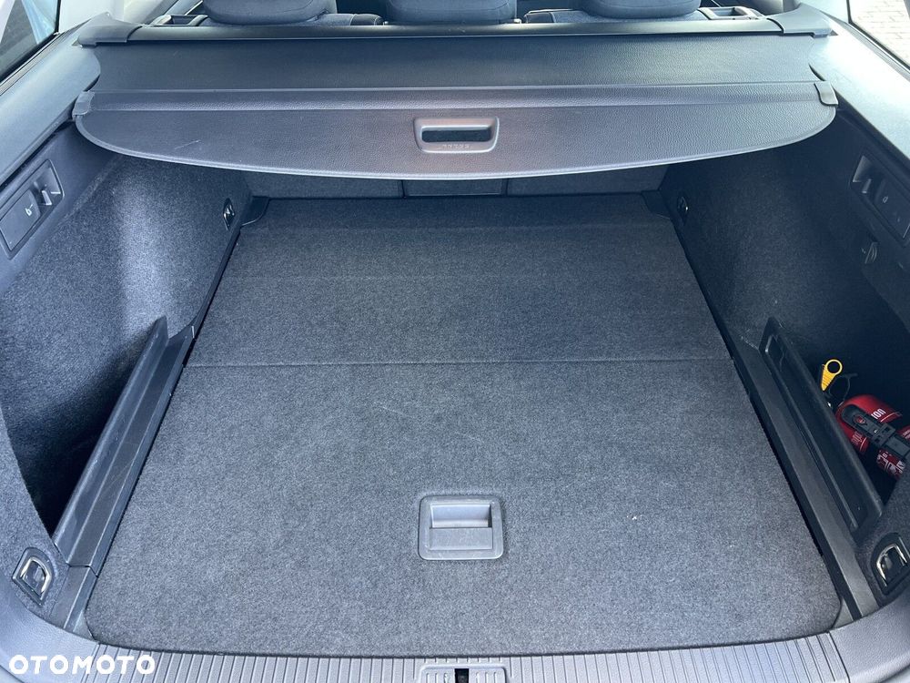 Volkswagen Passat Variant - 30