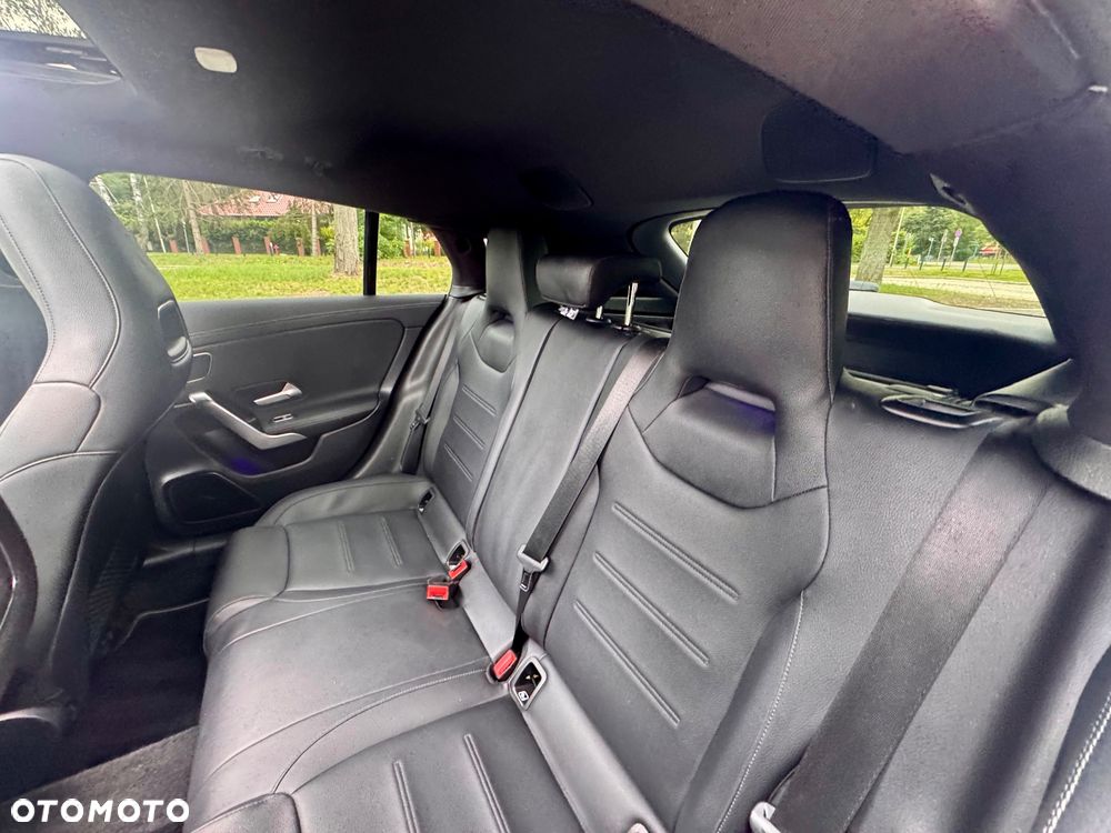 Mercedes-Benz CLA 220 d AMG Line 8G-DCT - 9