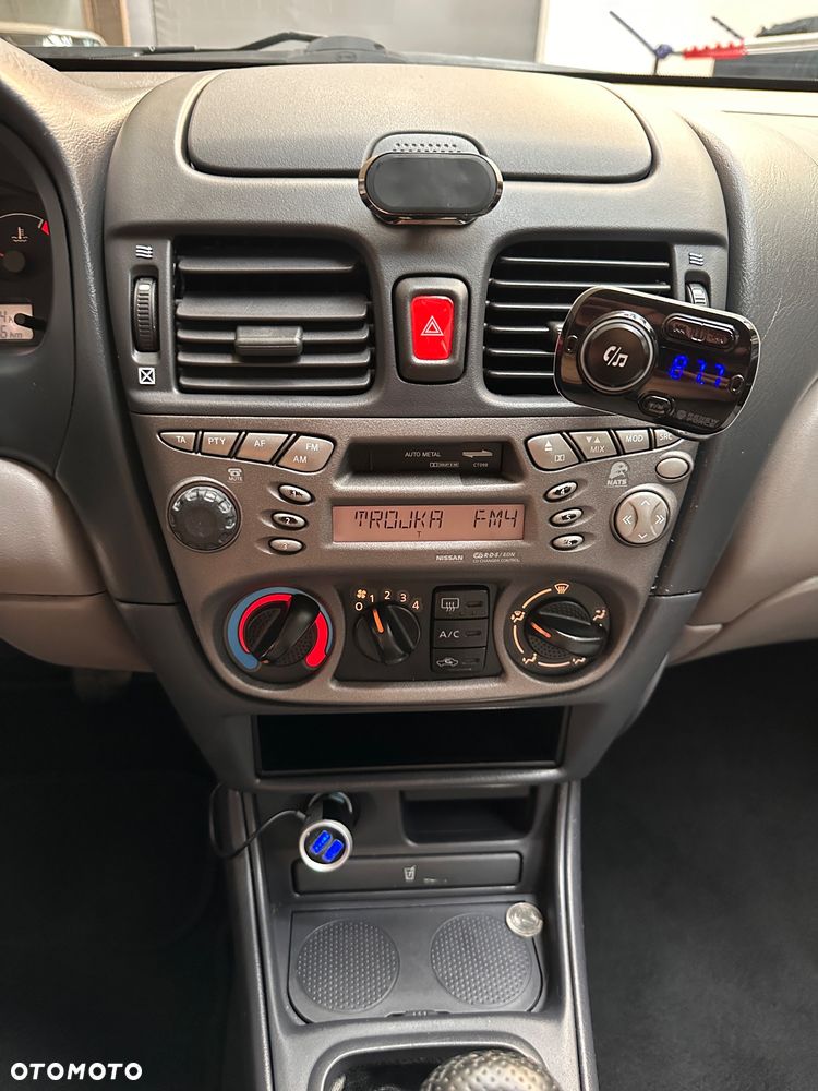 Nissan Almera 1.8 Comfort - 12