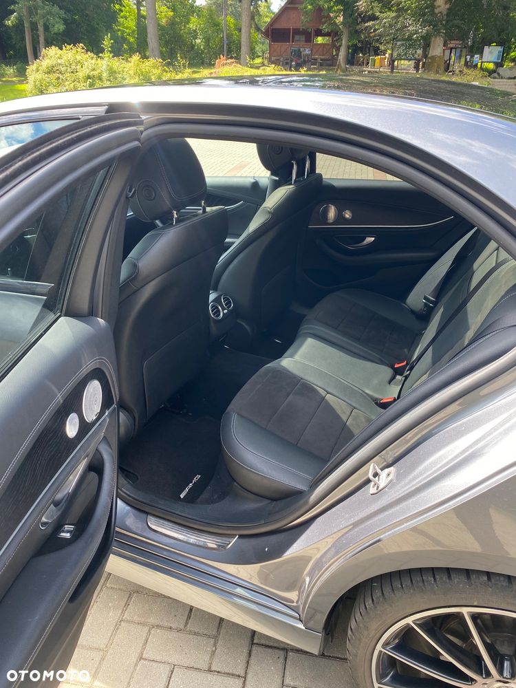 Mercedes-Benz Klasa E 220 d 4-Matic 9G-TRONIC - 9