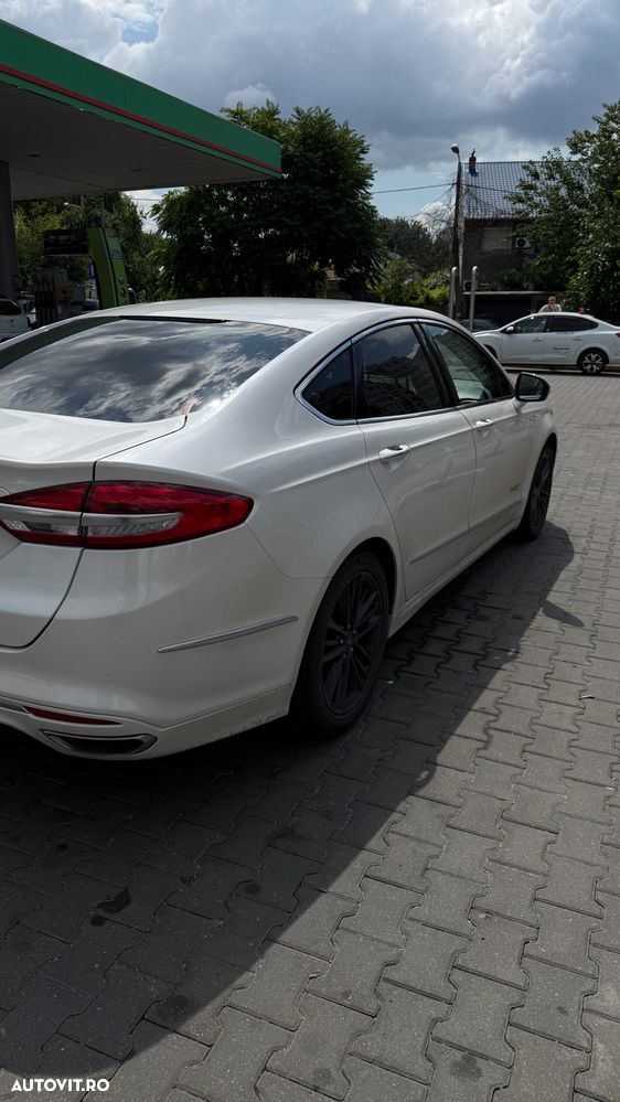 Ford Mondeo - 4