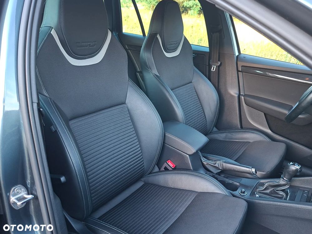 Skoda Octavia 2.0 TDI DSG RS - 28