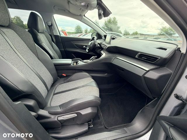 Peugeot 3008 PureTech 130 Stop & Start GPF EAT8 Allure - 25