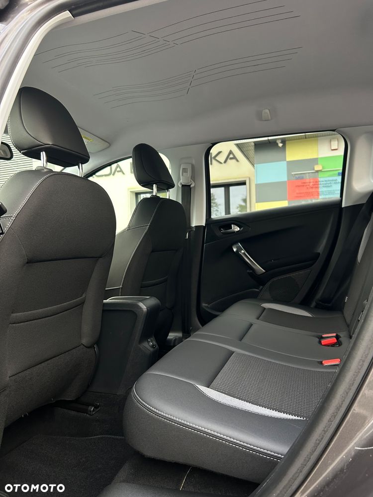 Peugeot 2008 1.2 Pure Tech Allure S&S - 28