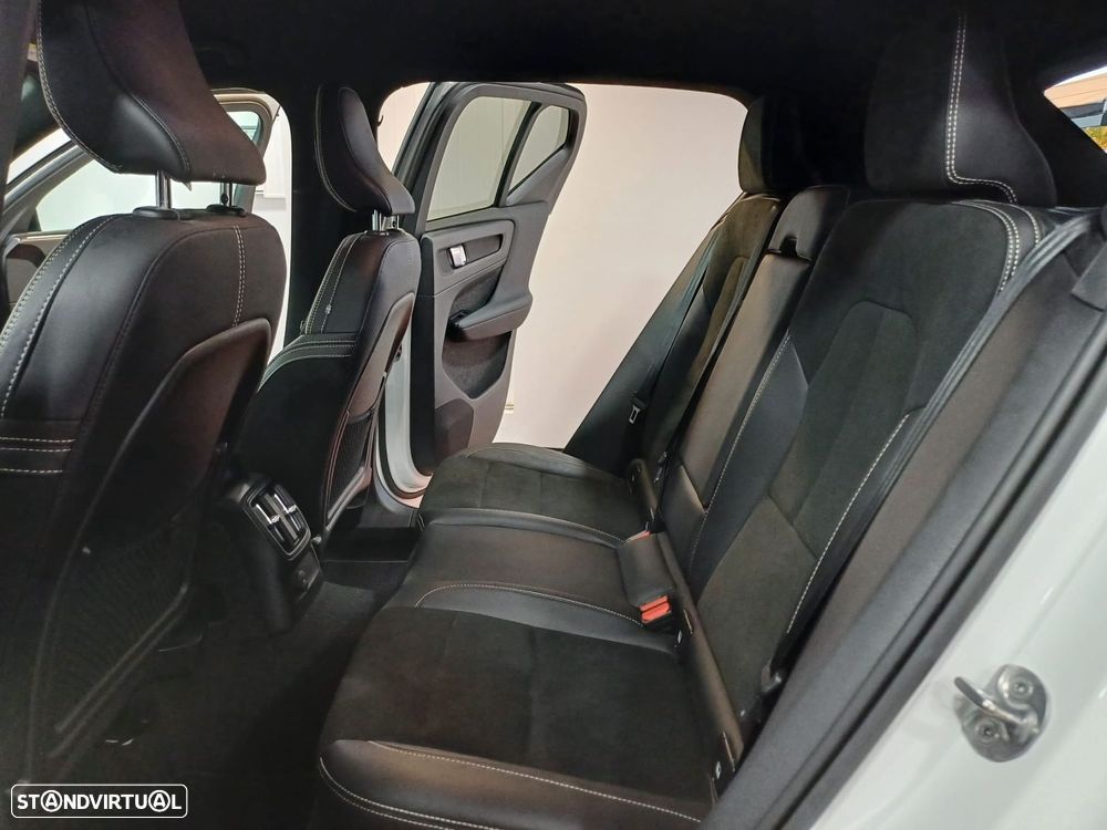 Volvo XC 40 - 12