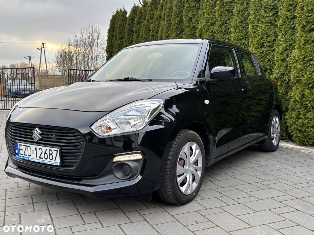 Suzuki Swift 1.2 Premium Plus - 2