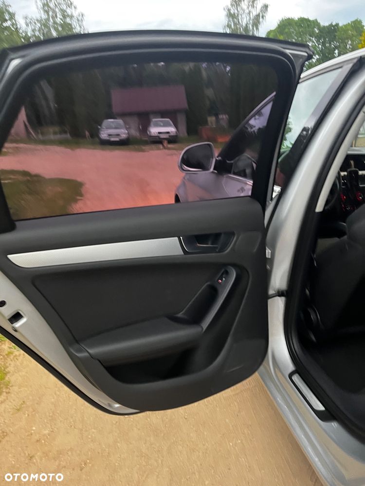 Audi A4 Limousine 2.0 TDI - 12