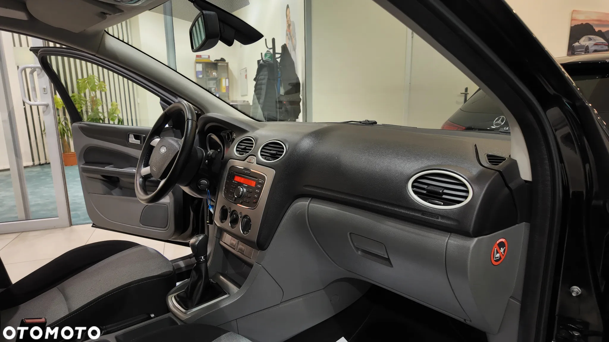 Ford Focus 1.6 TDCi Ambiente - 27