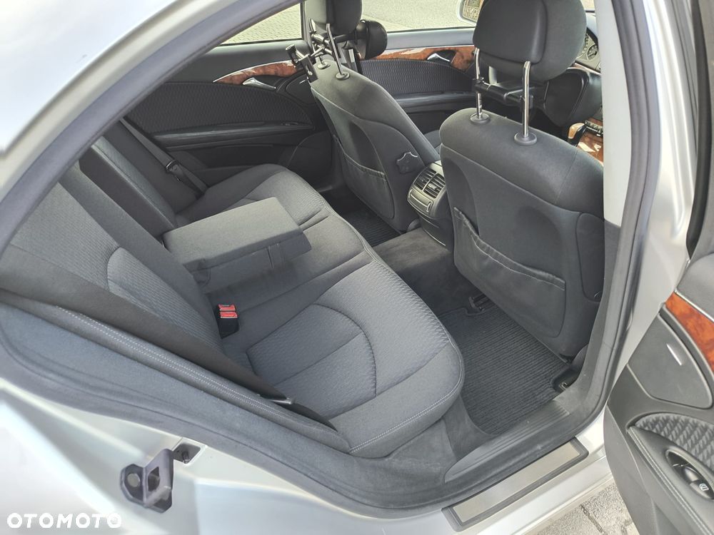 Mercedes-Benz Klasa E 200 Kompressor Elegance Sport Edition - 20