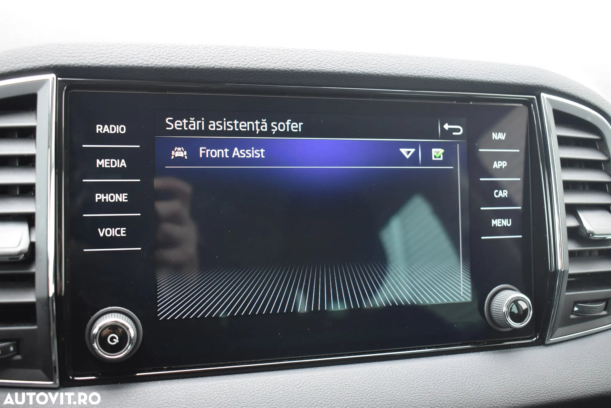 Skoda Karoq 1.5 TSI ACT DSG Ambition - 18
