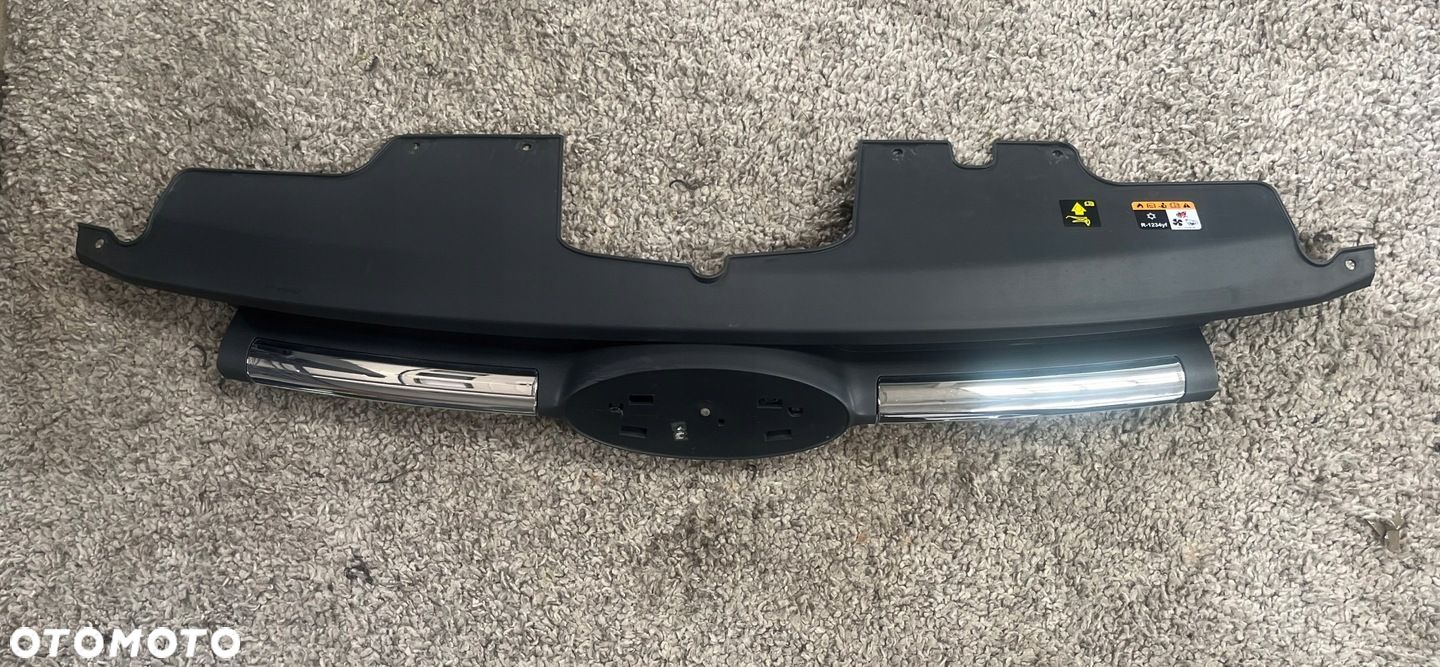 GRILL ATRAPA CHŁODNICY FORD TRANSIT CUSTOM BK21-8200 - 1
