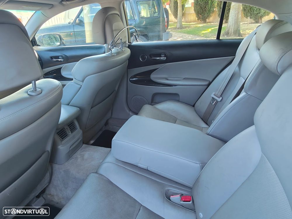 Lexus GS 450h 36 - 18