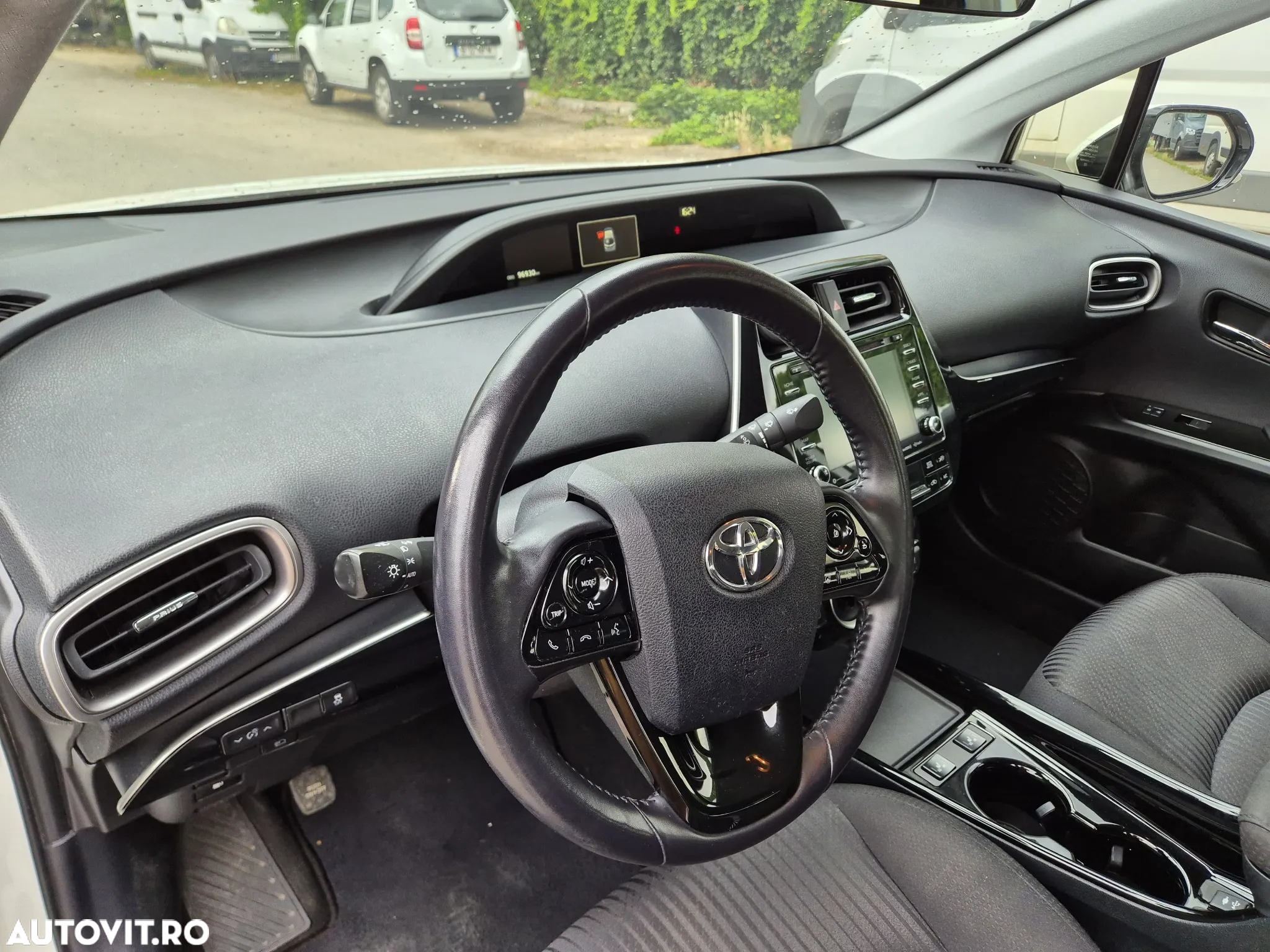 Toyota Prius Plug-in Hybrid Executive - 22