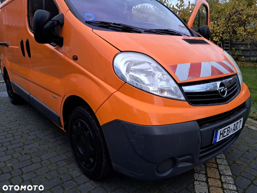 Opel Vivaro - 29