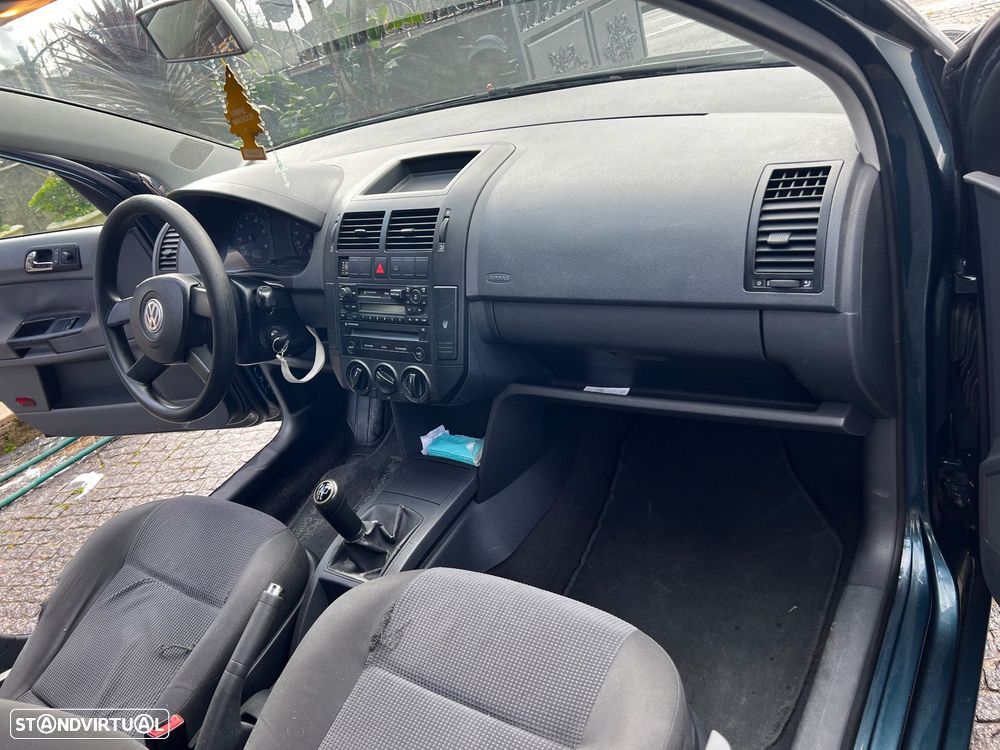 VW Polo 1.2 - 8