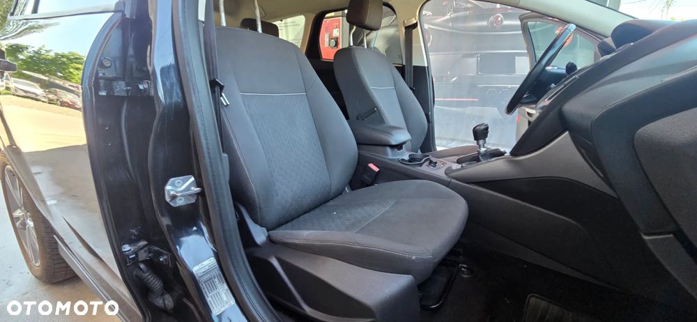 Ford Focus SW 1.6 TDCi Titanium - 31