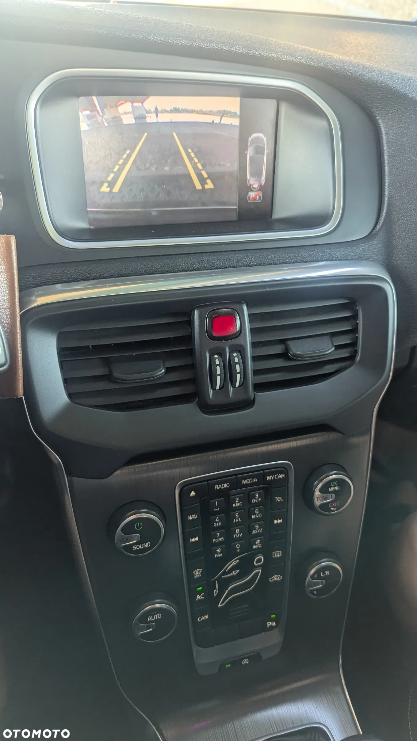 Volvo V40 D2 Base - 22