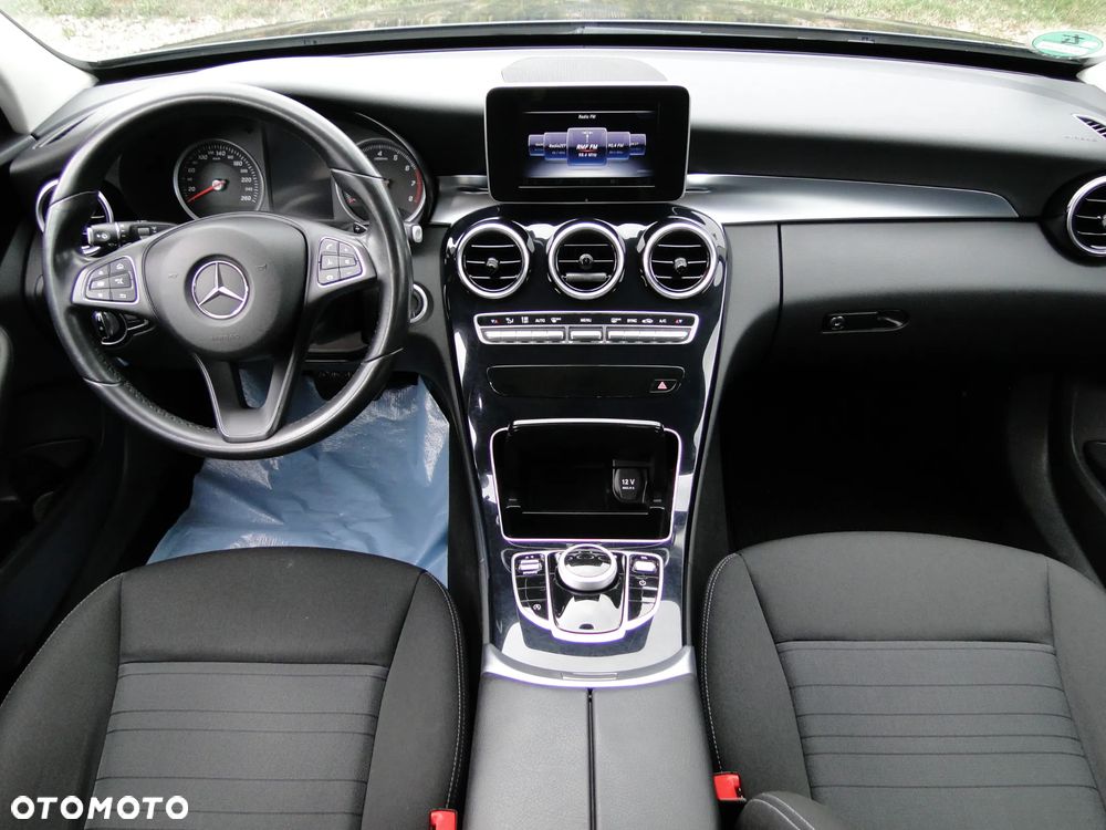 Mercedes-Benz Klasa C 200 7G-TRONIC Exclusive - 8