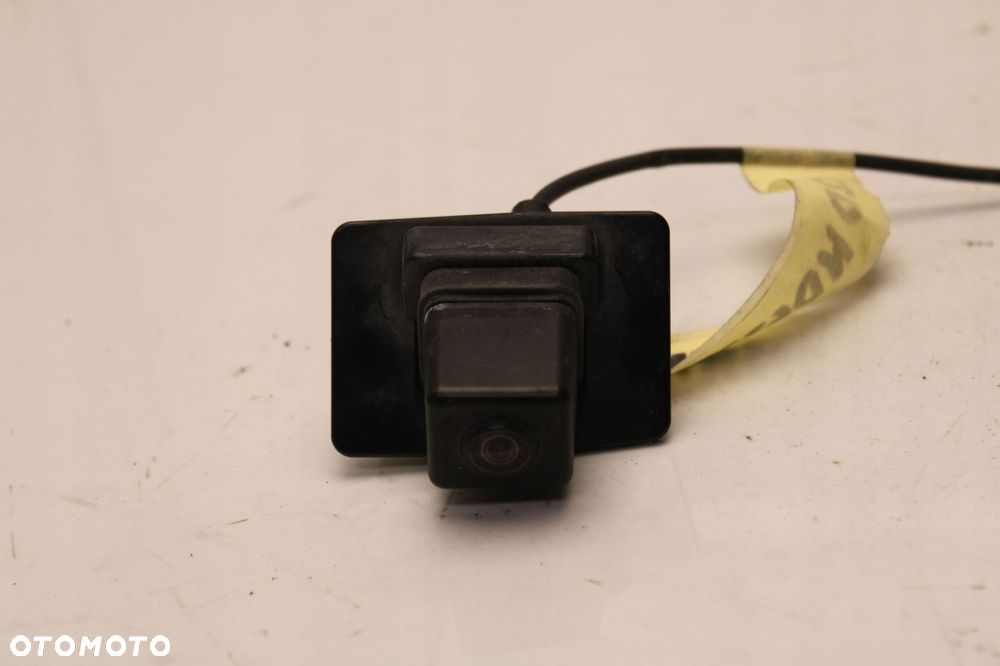 mercedes w204 07r- kamera cofania a2048206297 - 3