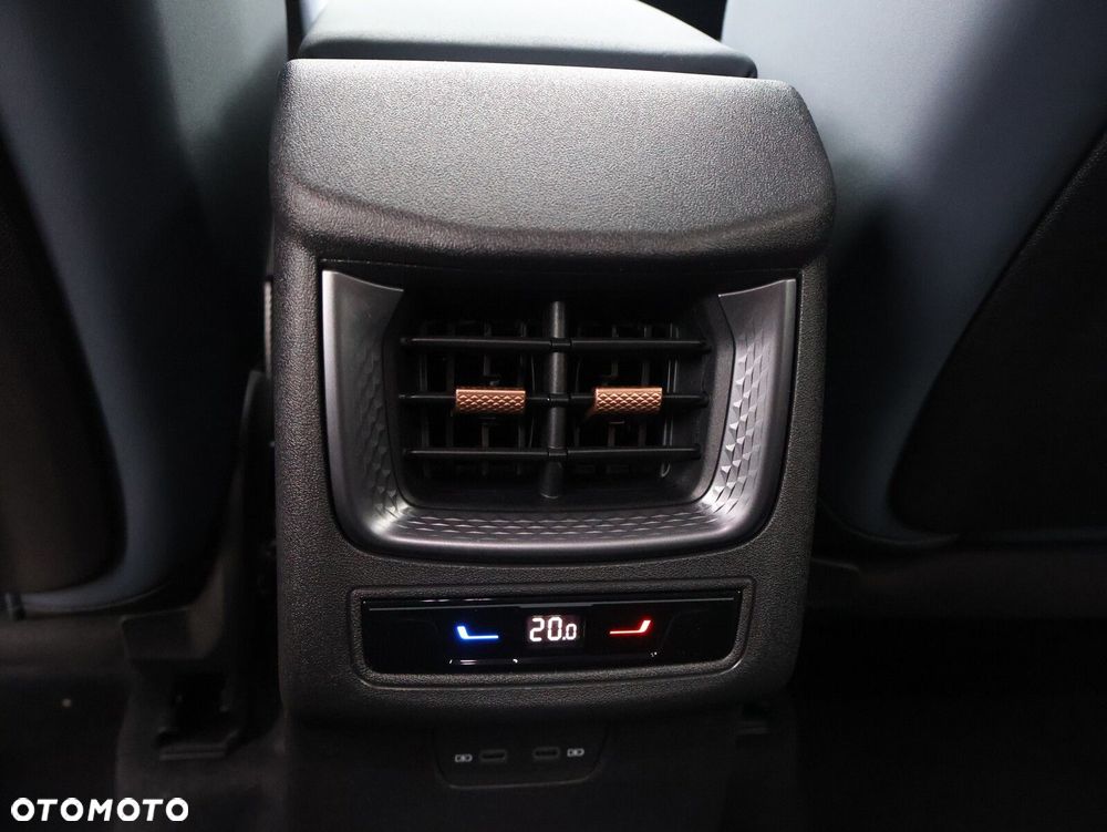 Cupra Terramar 1.5 eTSI mHEV DSG - 38