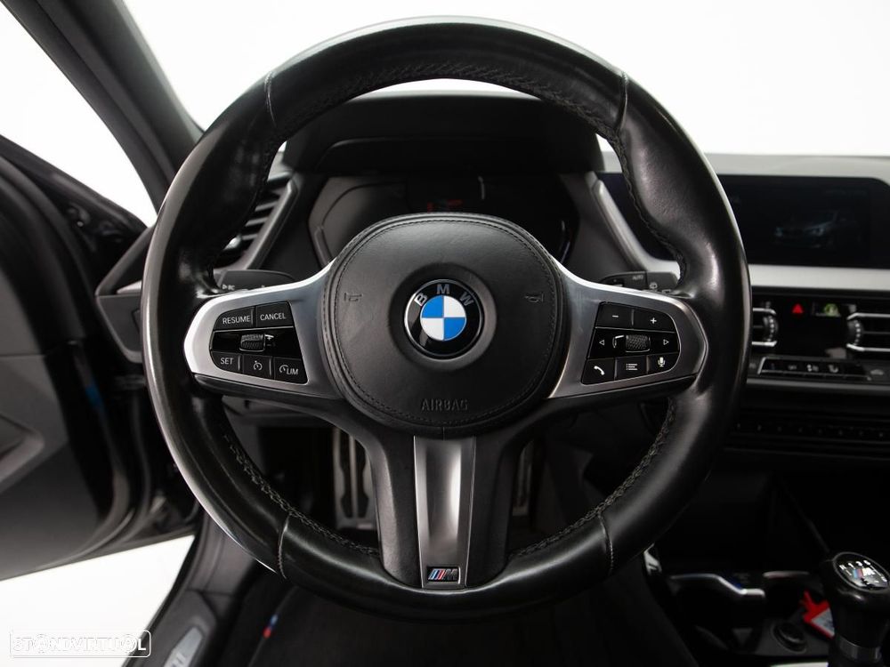 BMW 116 d Pack Desportivo M - 17