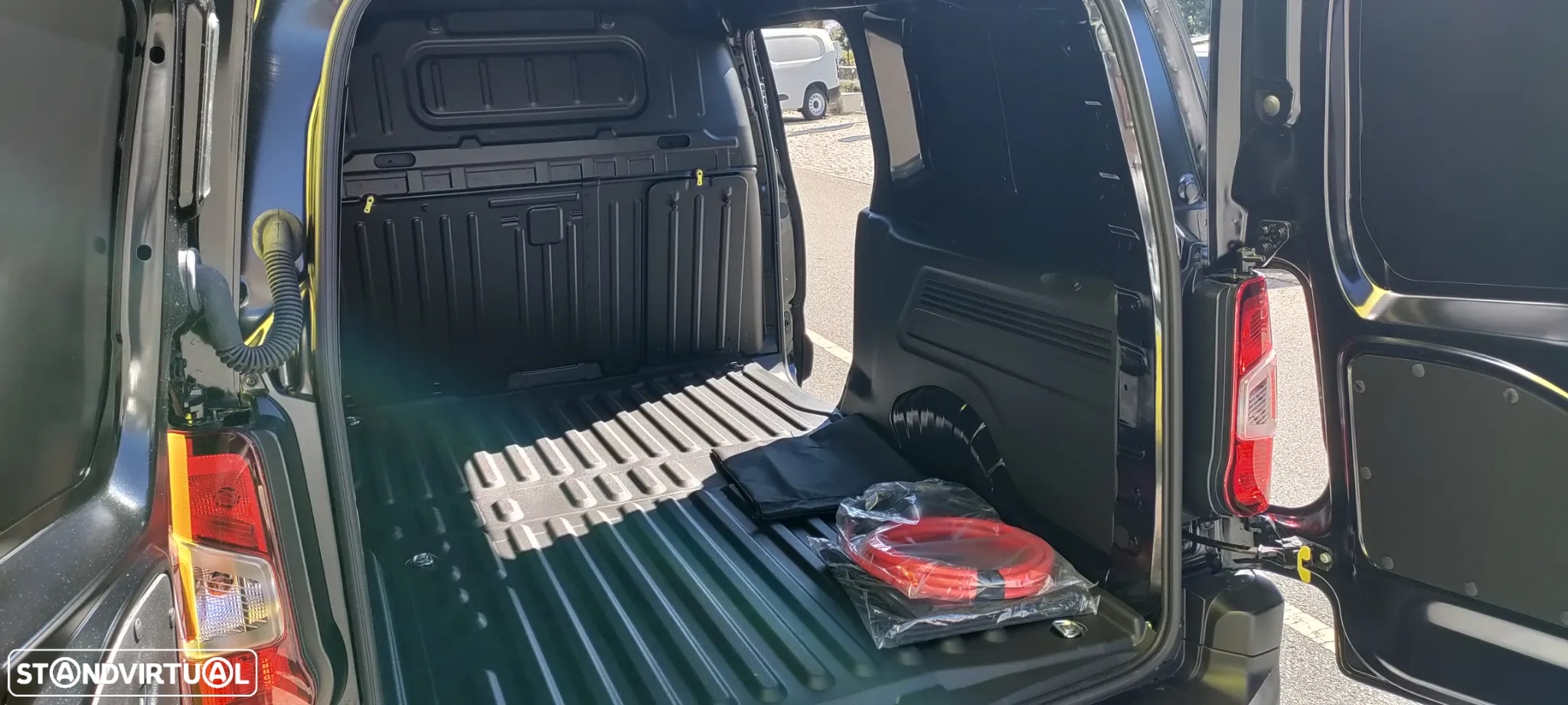 Opel Combo Cargo Electric L2 - 15