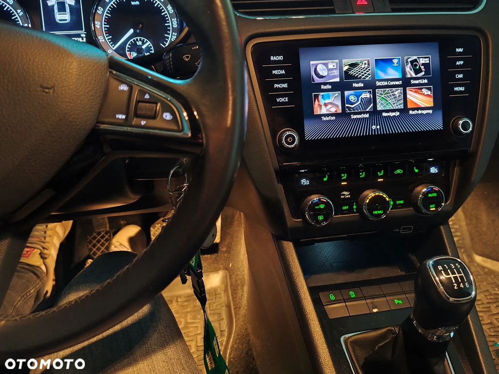 Skoda Octavia 2.0 TDI SCR Ambition - 36