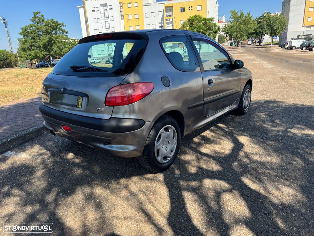 Peugeot 206 1.1 XT - 4