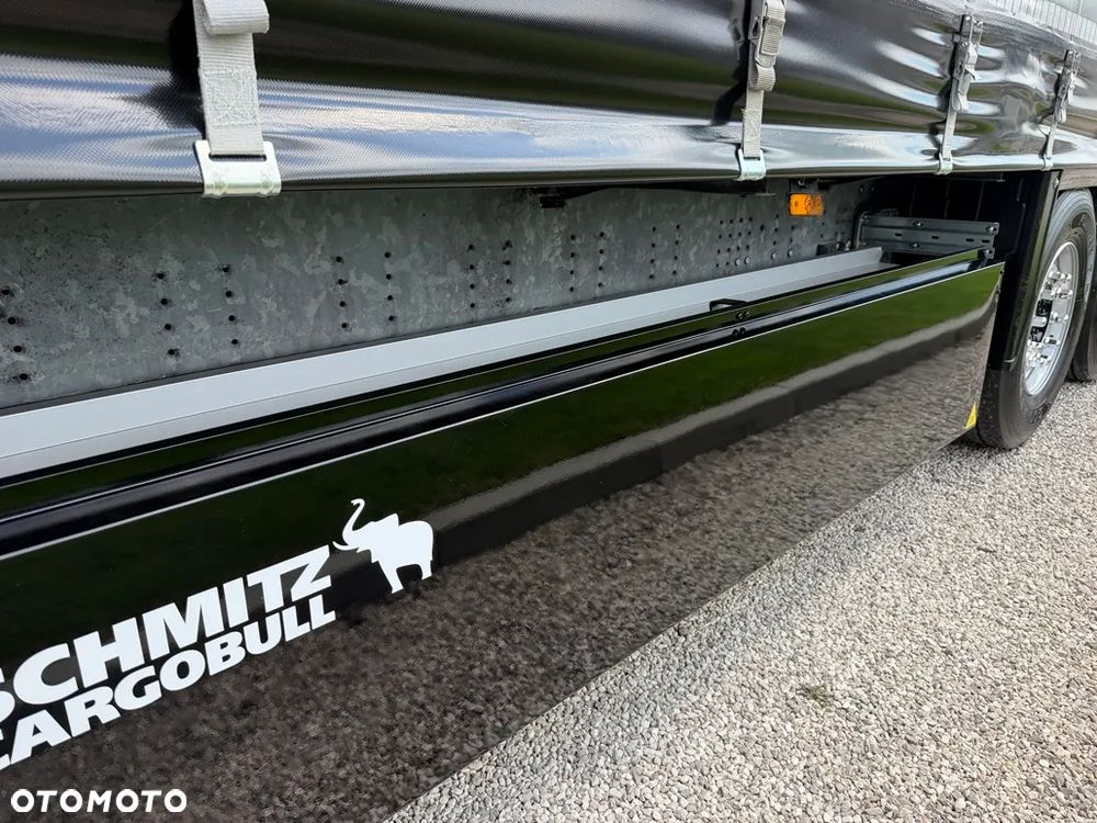 Schmitz Cargobull 2017**STANDARD**OŚ.POD**PALECIARA**JAK NOWA - 31
