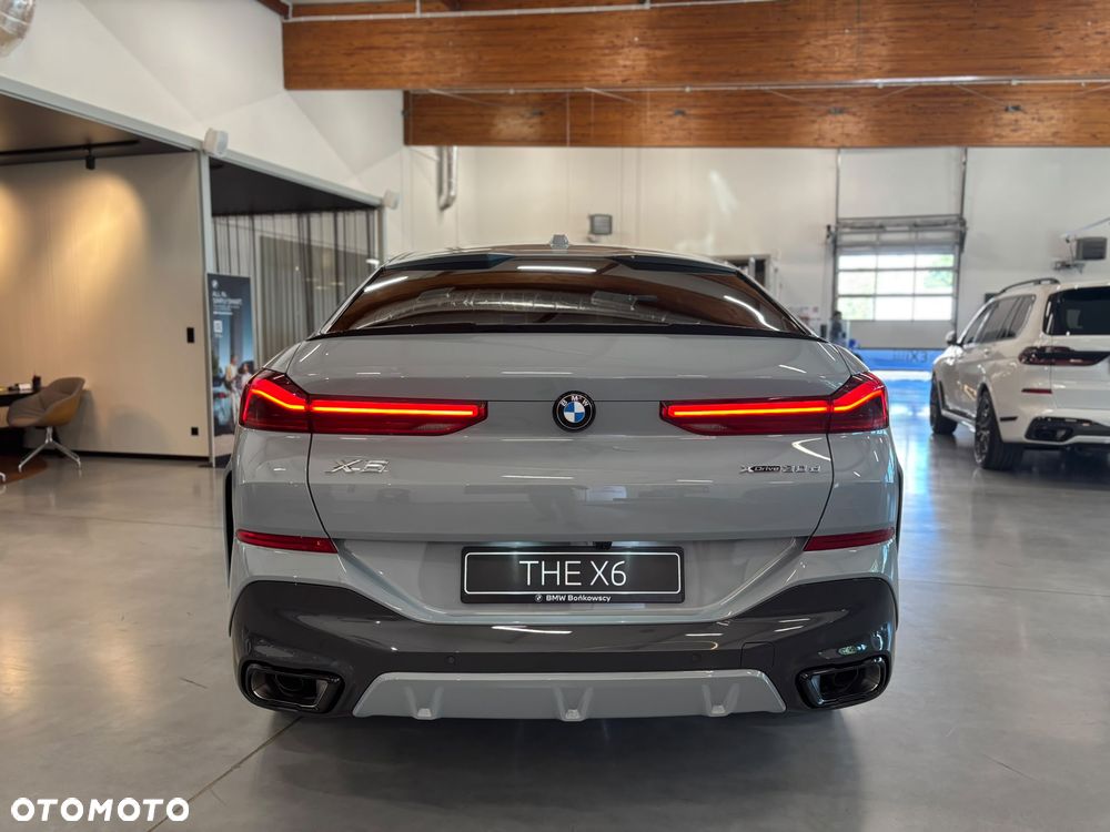 BMW X6 - 28