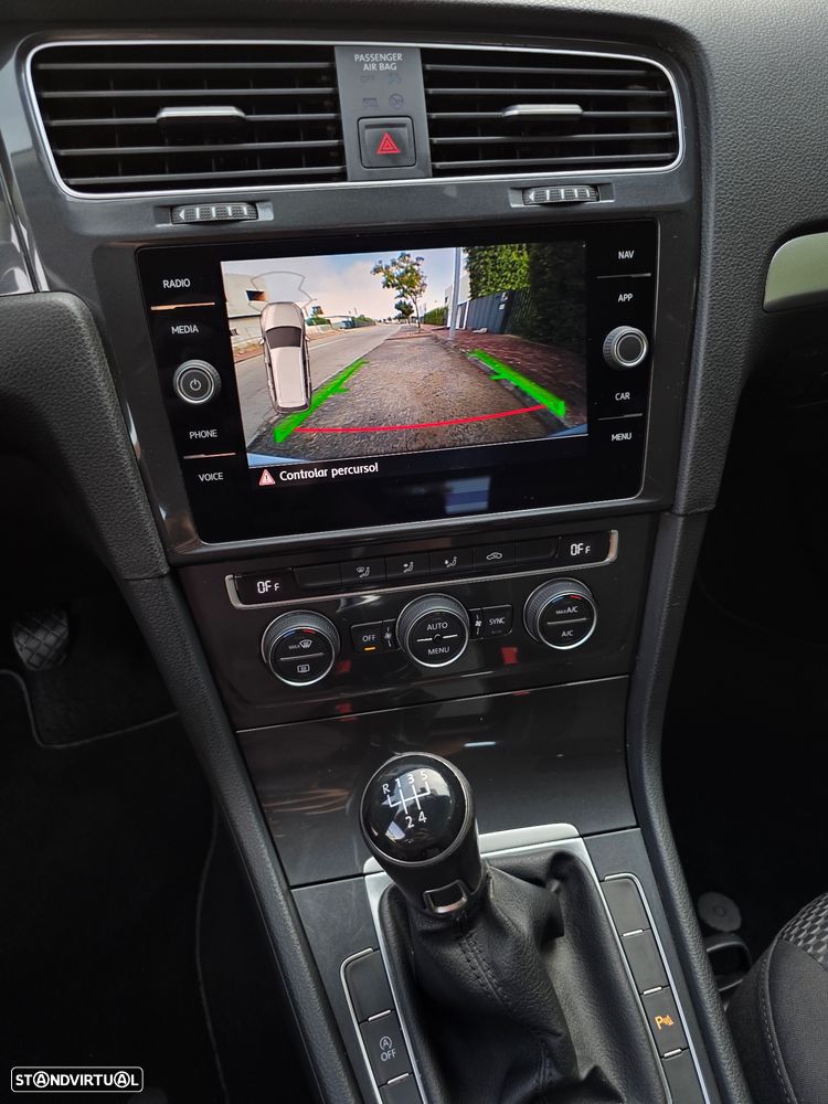 VW Golf Variant 1.6 TDi SCR Comfortline - 12