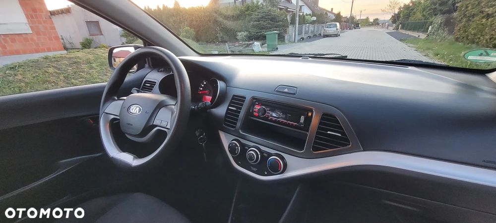 Kia Picanto 1.0 Attract - 22