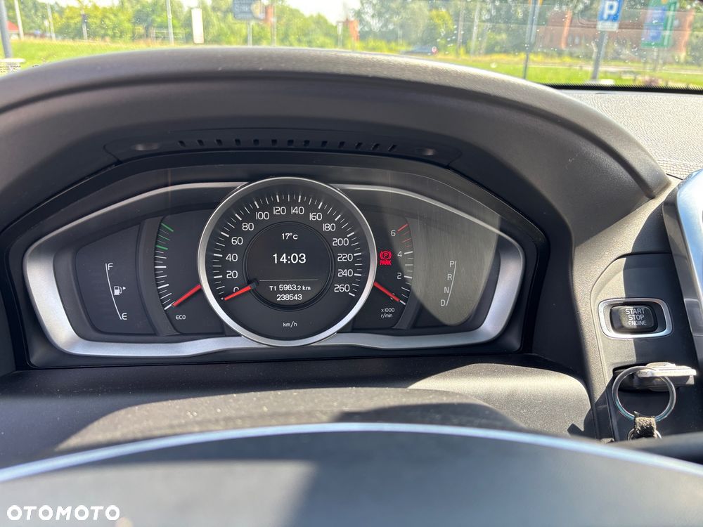 Volvo XC 60 D4 Drive-E Momentum - 15