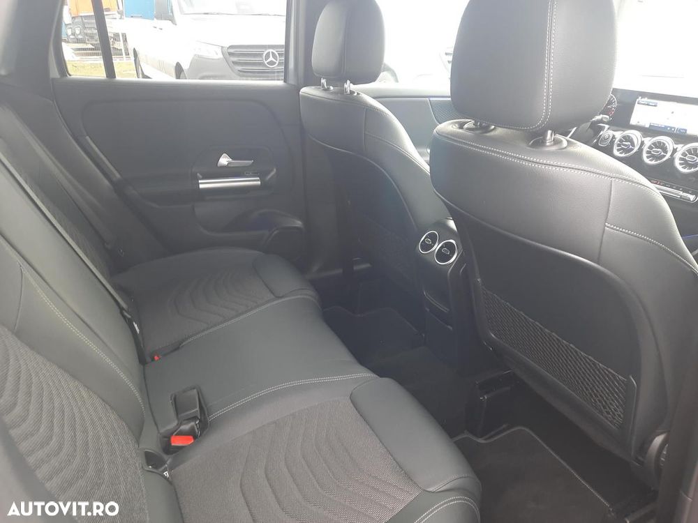 Mercedes-Benz GLA 250 e - 16