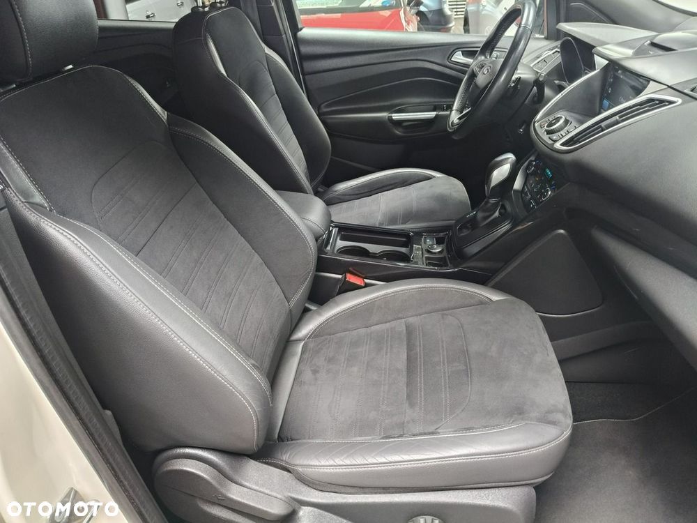 Ford Kuga 2.0 TDCi AWD ST-Line - 19