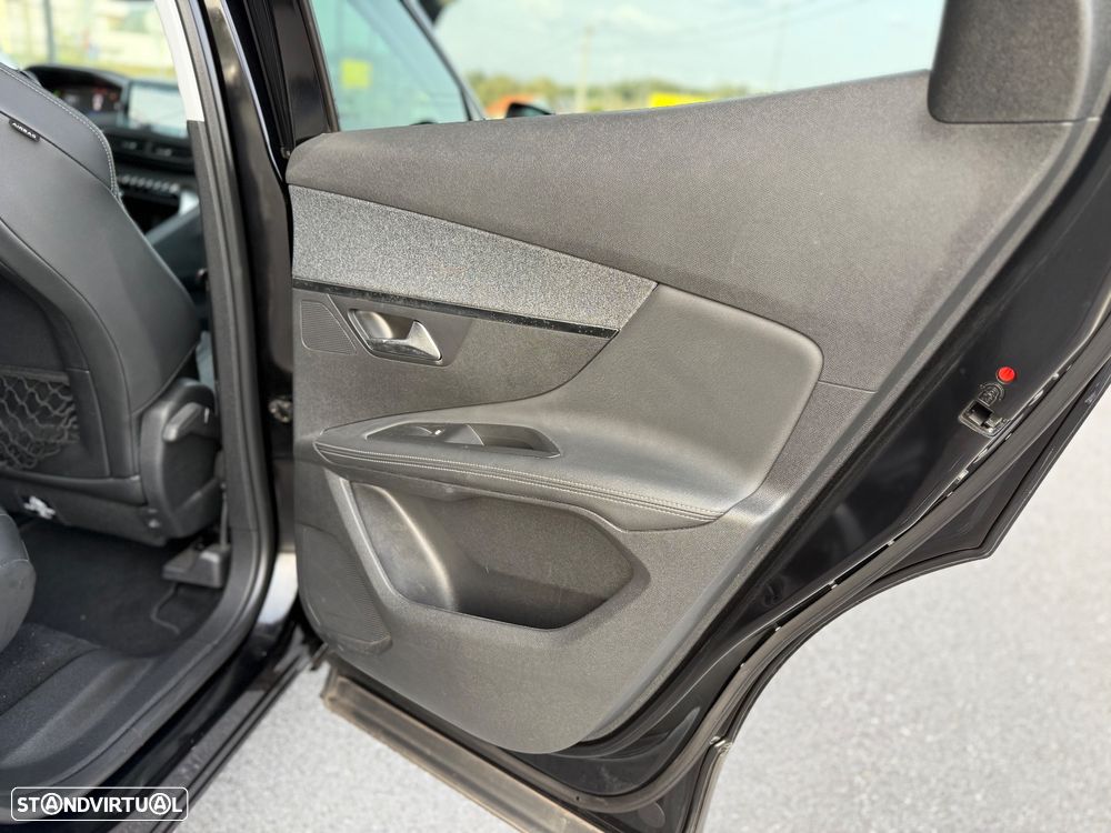 Peugeot 3008 1.5 BlueHDi Allure Pack - 21