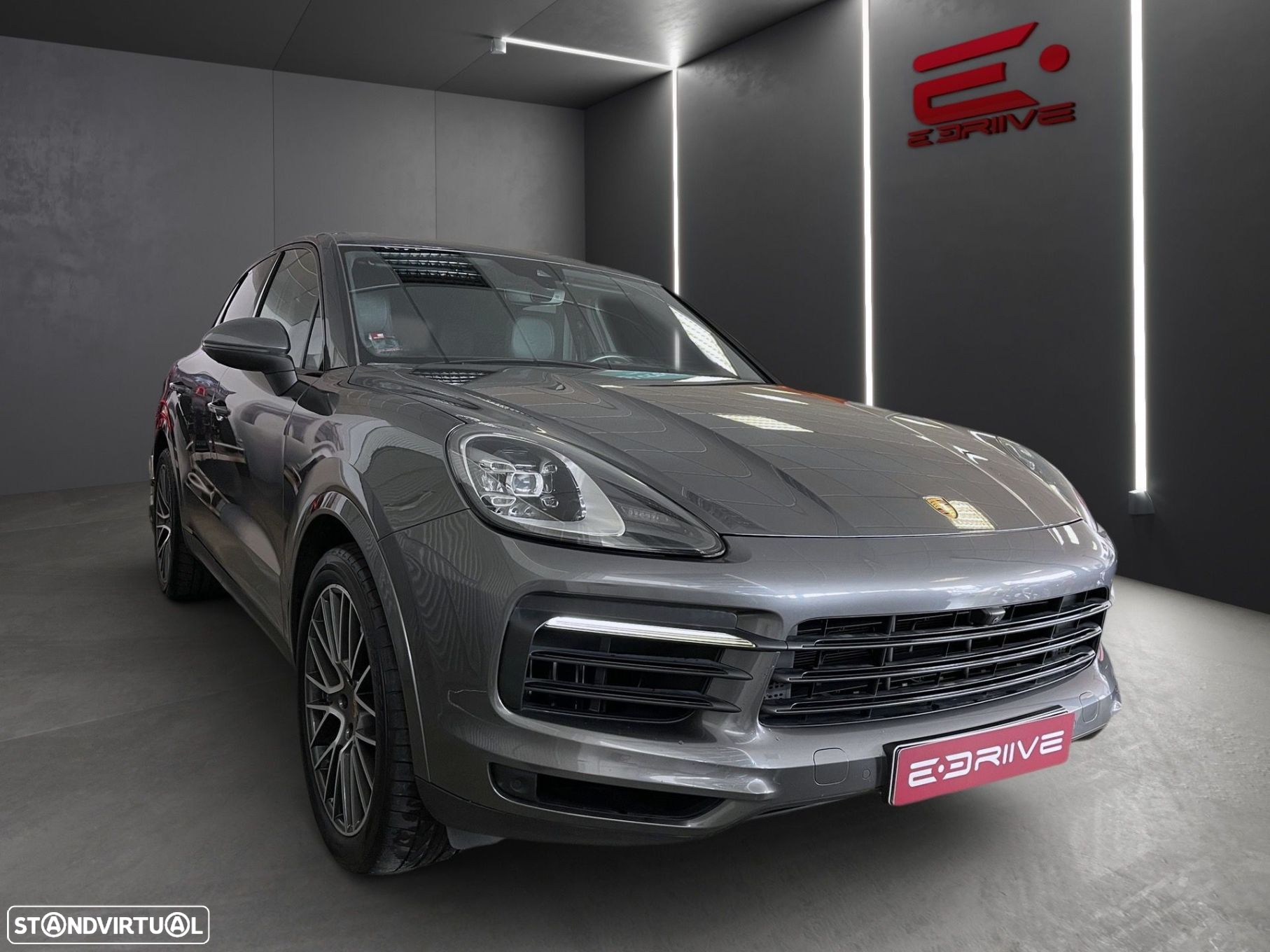 Porsche Cayenne Platinum Edition - 2