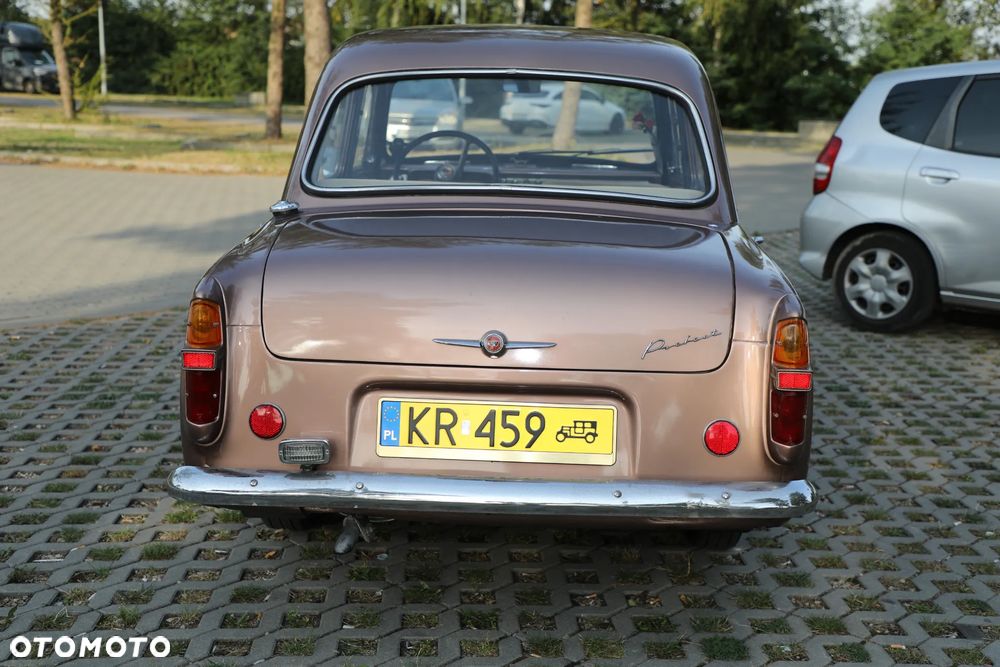 Ford Inny - 4