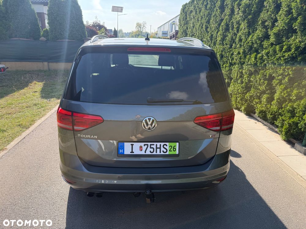 Volkswagen Touran 2017 photo 5