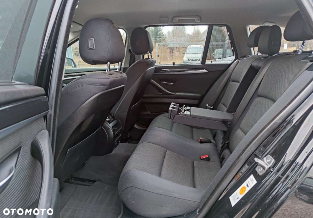BMW Seria 5 - 35