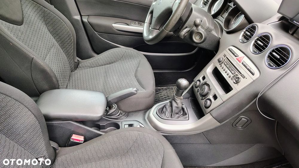 Peugeot 308 120 VTi Family - 22