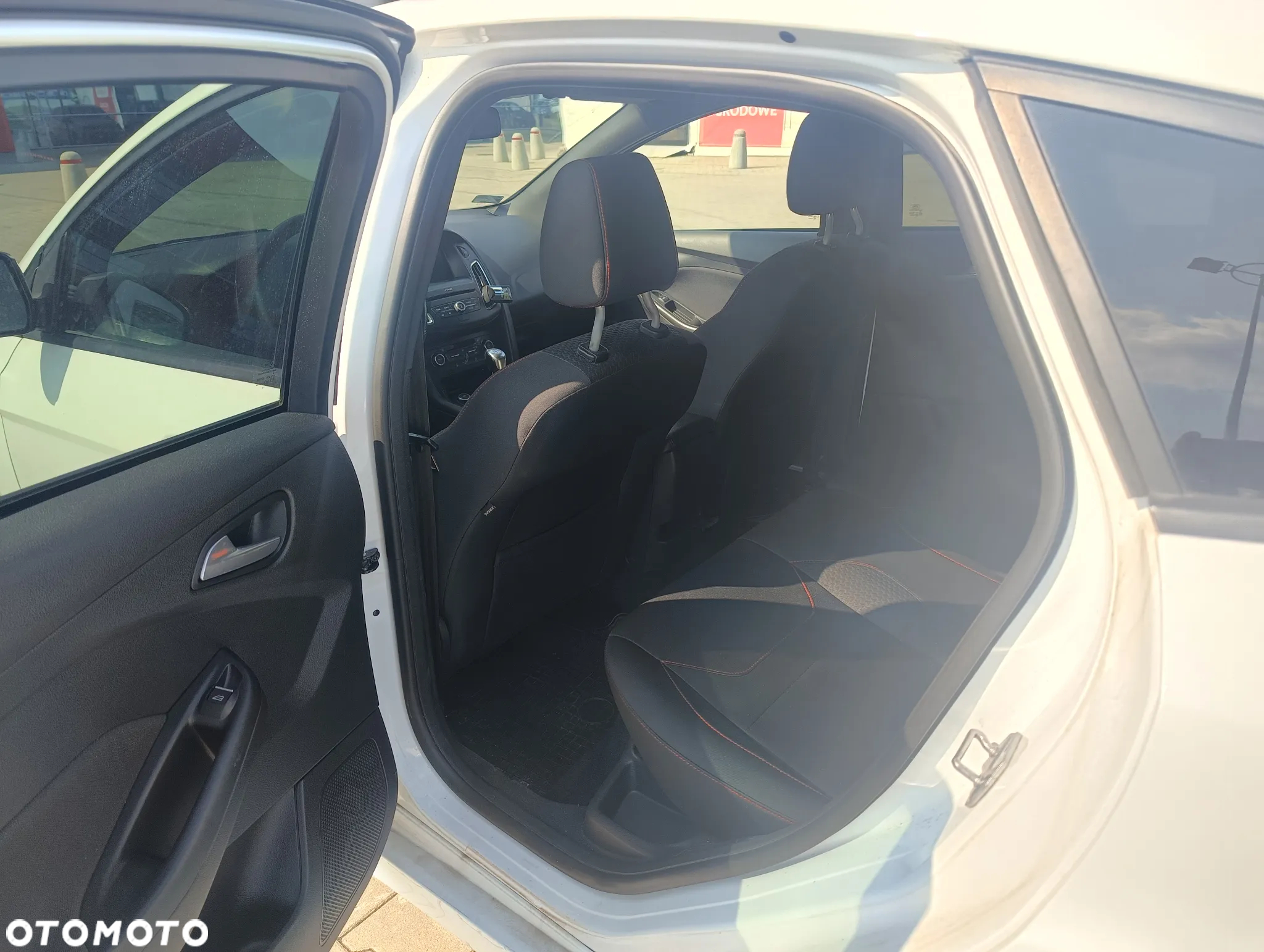 Ford Focus 1.5 EcoBoost ST-Line Black ASS - 6